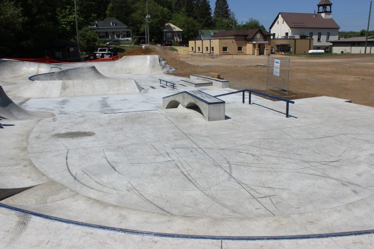 New skate park in Haliburton ready for skaters, rollerbladers, BMX users and more.