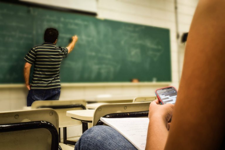 Trillium Lakelands District School Board joins lawsuit against tech giants