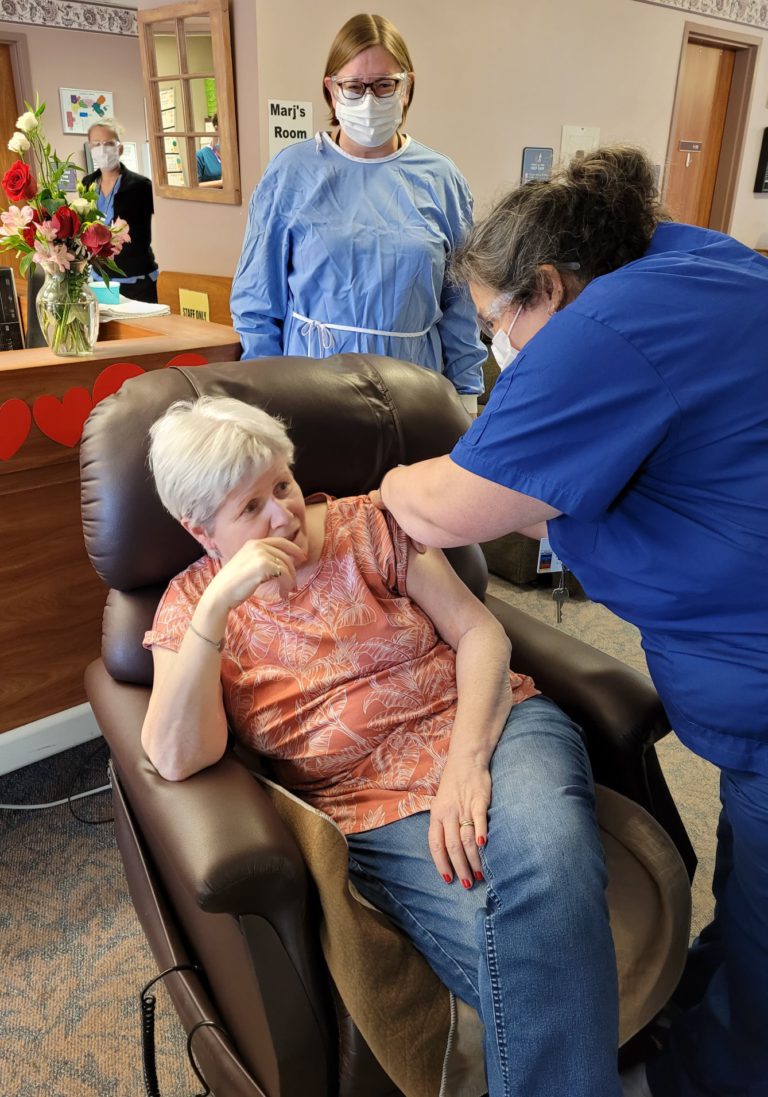 Residents of Highland Wood get first shot of COVID-19 vaccine
